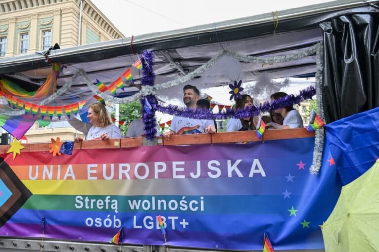 Lenkijos teismas pripažino kitose ES šalyse sudarytas tos pačios lyties asmenų santuokas