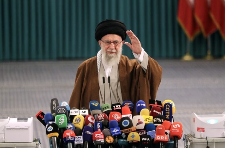 Irano sąjungininkai pasmerkė Ali Khamenei nužudymą