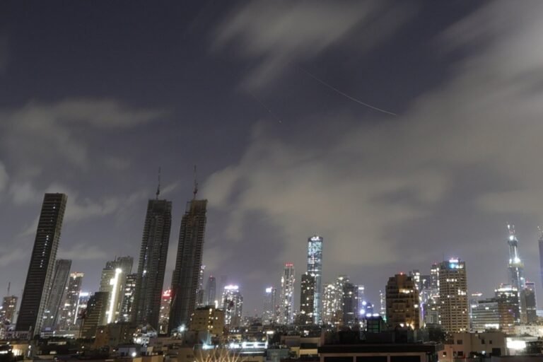 Karo Artimuosiuose Rytuose paros suvestinė