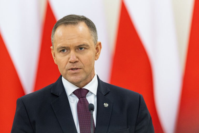 Lenkijos prezidentas vetuoja ES paskolų įstatymą