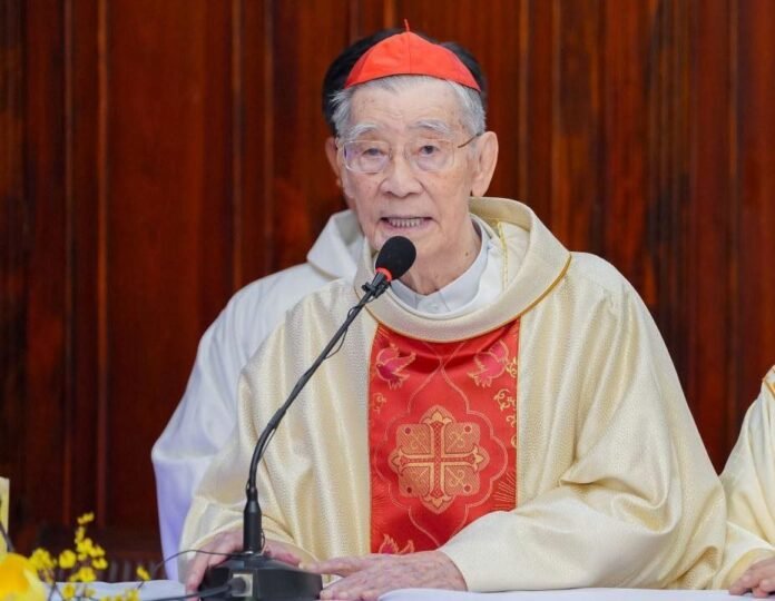 Vietnamo kardinolas Jeanas-Baptiste’as Pham Minh Manas / Soc. tinklų nuotr.