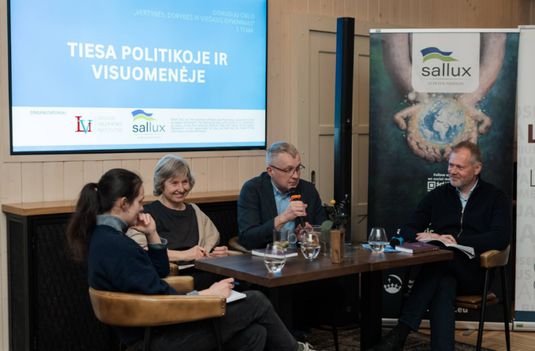 Diskusija Kaune apie tiesą politikoje ir visuomenėje