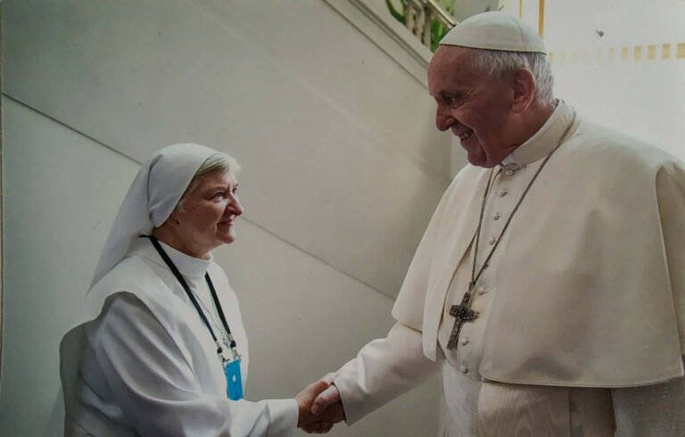 Minint „LKB Kronikos“ bendradarbės ses. Onos Virginijos Kavaliauskaitės gimimo 70-etį