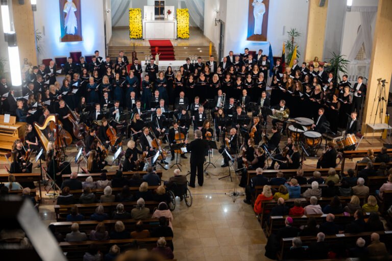 RESURREXIT XLIII festivalis – dvasinė kelionė šviesos link