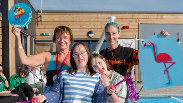 Jungtinės Karalystės katalikė Lordų Rūmų narė Rosa Monckton su šeima / Ekranvaizdis