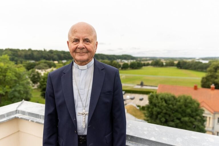 Kardinolas Sigitas Tamkevičius. Visuomet džiaukitės Viešpatyje!“ (Fil 4, 4) – IV Gavėnios sekmadienis