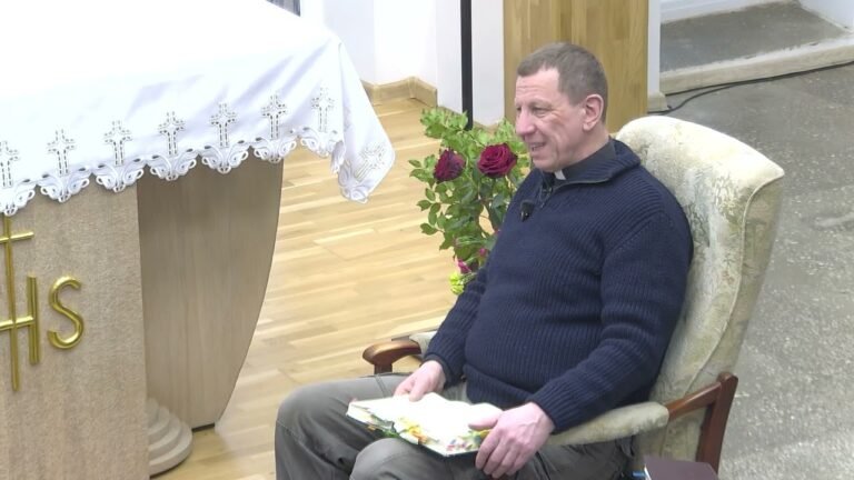 Kunigai Virgilijus Poškus ir Arnoldas Valkauskas. Dievo tyla