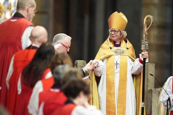 Kenterberio arkivyskupė Sarah Mullally / Soc. tinklų nuotr.