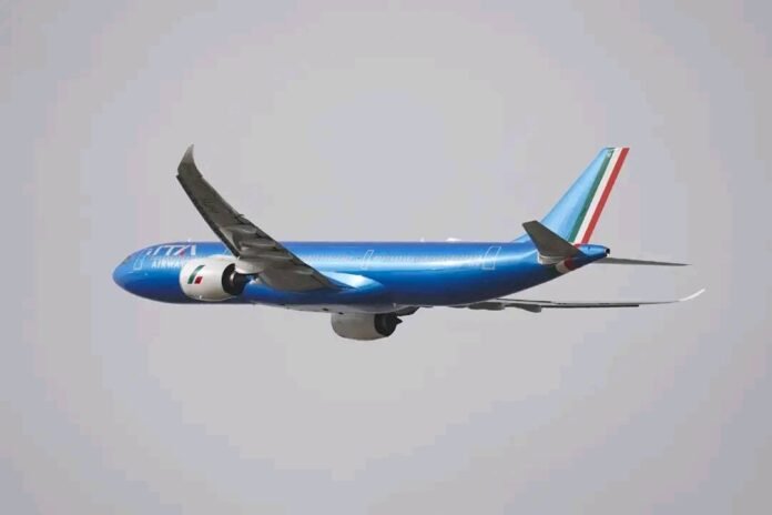 Italijos lėktuvas / Soc. tinklų nuotr.