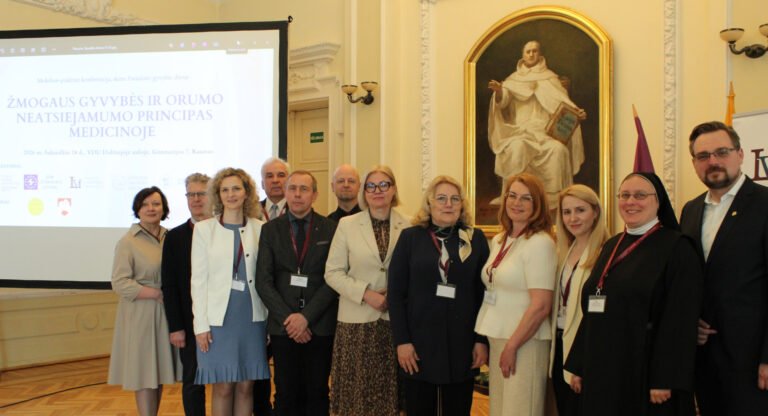 Kaune įvyko Pasaulinei gyvybės dienai skirta konferencija „Žmogaus gyvybės ir orumo neatsiejamumo principas medicinoje“