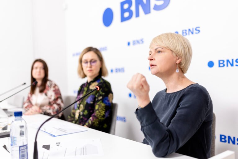 Liūdnos tendencijos – Lietuvos jaunimas nenori turėti vaikų