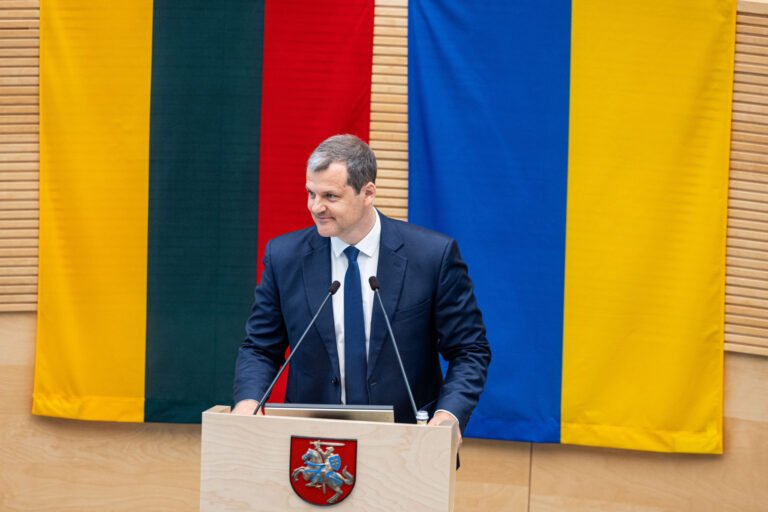 Seimas atėmė Gintautui Paluckui teisinę neliečiamybę