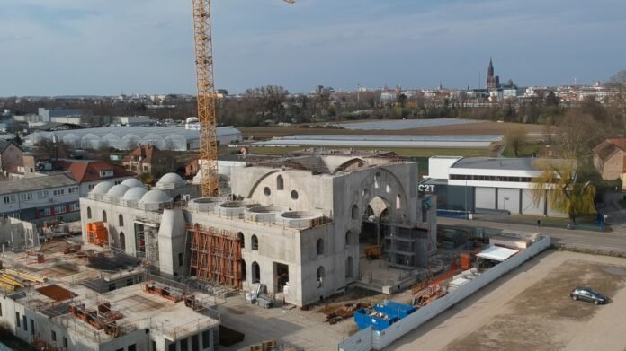 Prancūzijos Strasbūro mieste statoma didžiausia Europoje mečetė / Eyyubsultan nuotr.