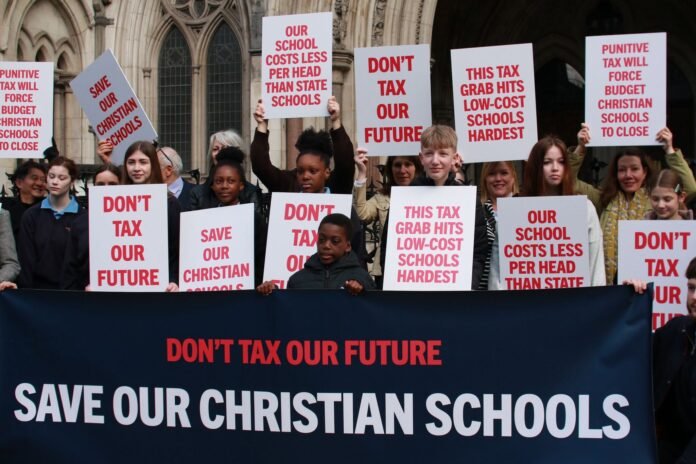 Protesto akimirka / Christian Concern nuotr.