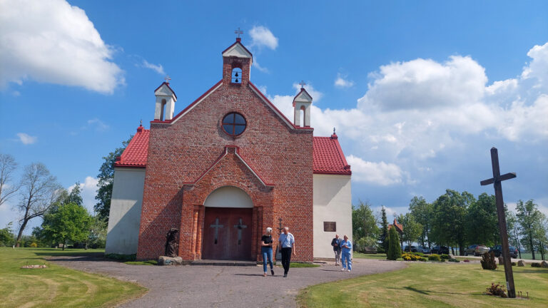Per Sekmines prisiminta Skardupių parapijos istorija