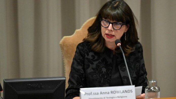 Teologė, Durhamo universiteto profesorė Anna Rowlands / Ekranvaizdis