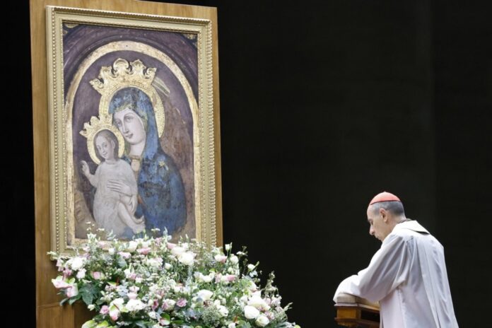 Dikasterijos prefektas kardinolas Victoras Manuelis Fernandezas / EPA nuotr.