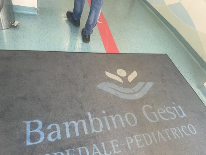 Vatikanui priklausanti vaikų ligoninė „Bambino Gesu“ / Soc. tinklų nuotr.