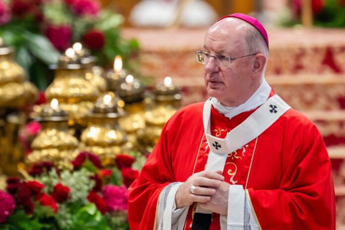Vestminsterio arkivyskupas Richardas Mothas / Soc. tinklų nuotr.