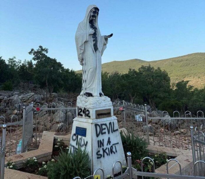 Vandalizmo aktas Medžiugorjėje / Soc. tinklų nuotr.