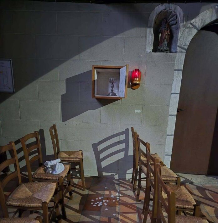 Bažnyčios išniekinimas / Mero nuotr.